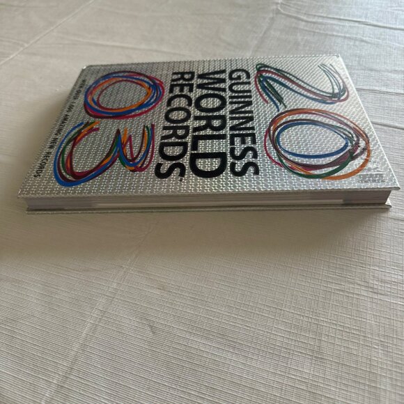 Guinness World Records 2003 Hardcover Book Good Used Condition - Picture 5 of 7